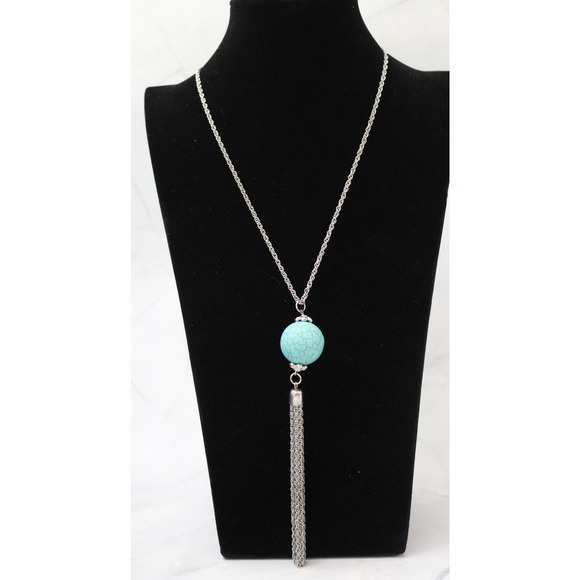 Unknown Jewelry - Vintage Silver and Turquoise Necklace with 5 Inch Drop N74